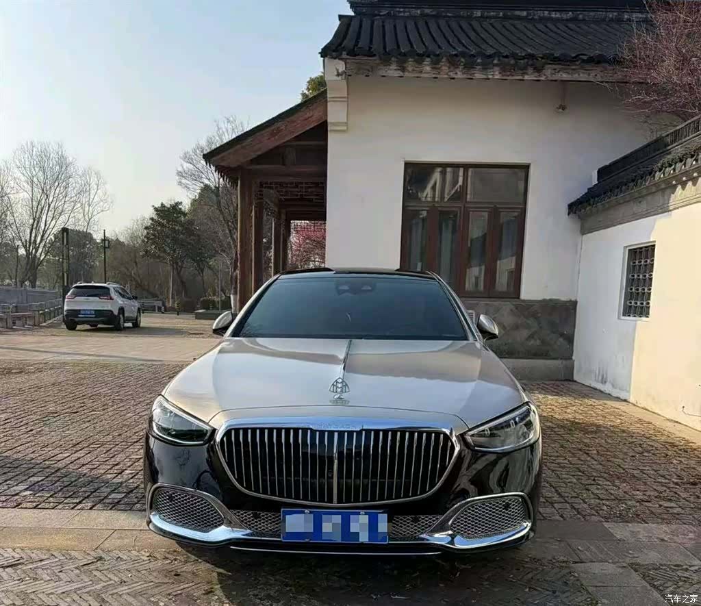 Maybach S-Class, 2023 15