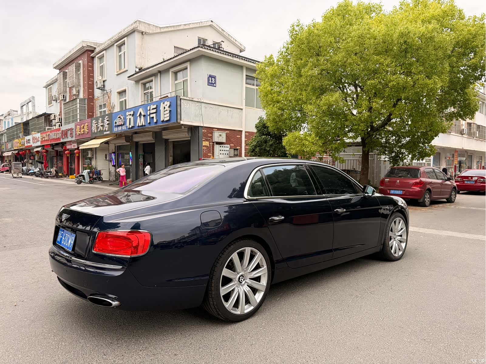 Bentley Flying Spur, 2013 6