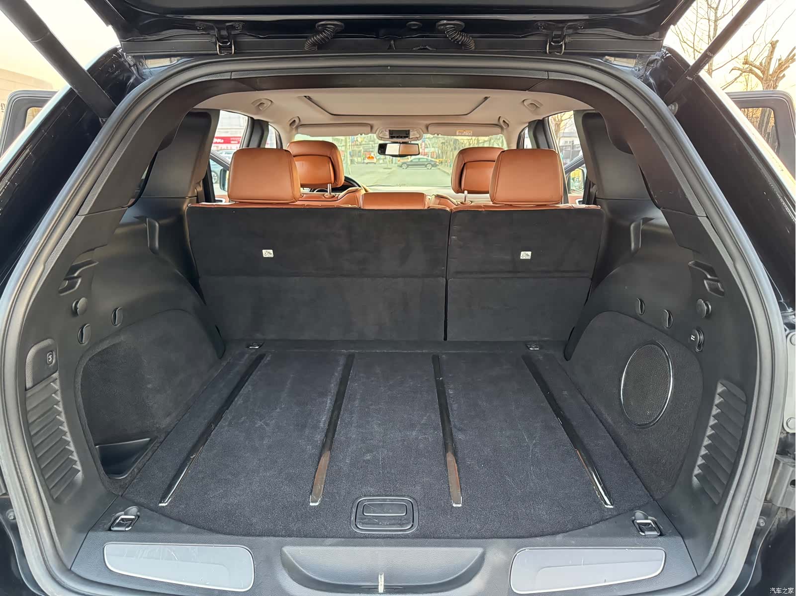 Jeep Grand Cherokee, 2013 18