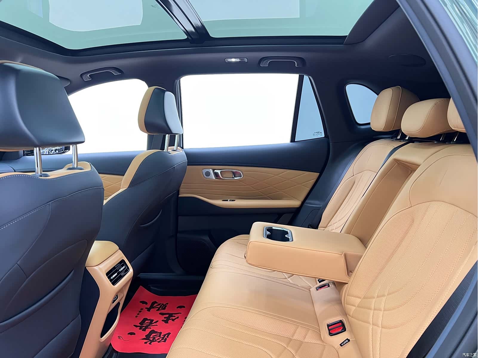 Geely 7, 2025 17