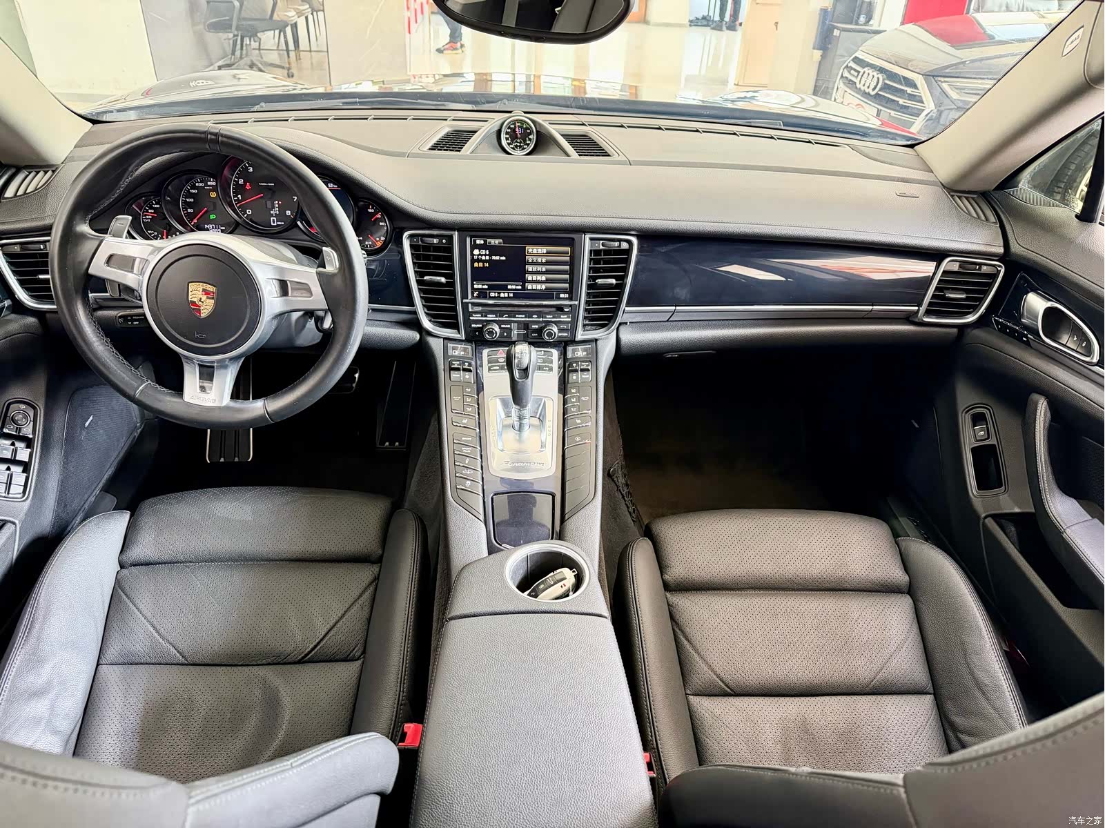 Porsche Panamera, 2013 8