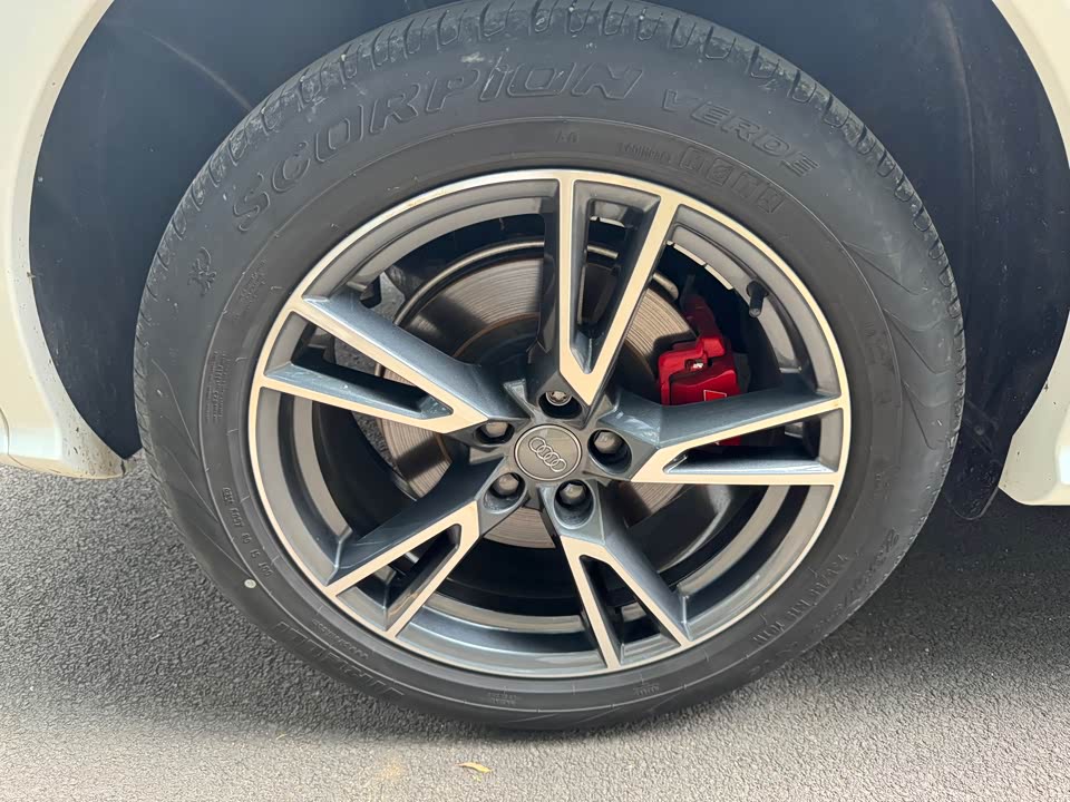 Audi Q5L Audi Q5L