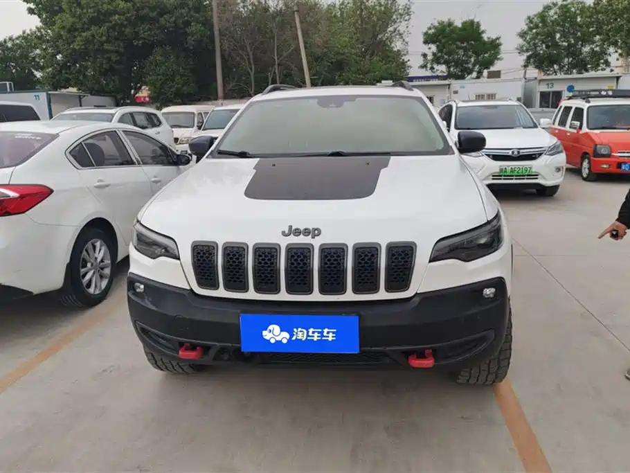 Jeep Free light