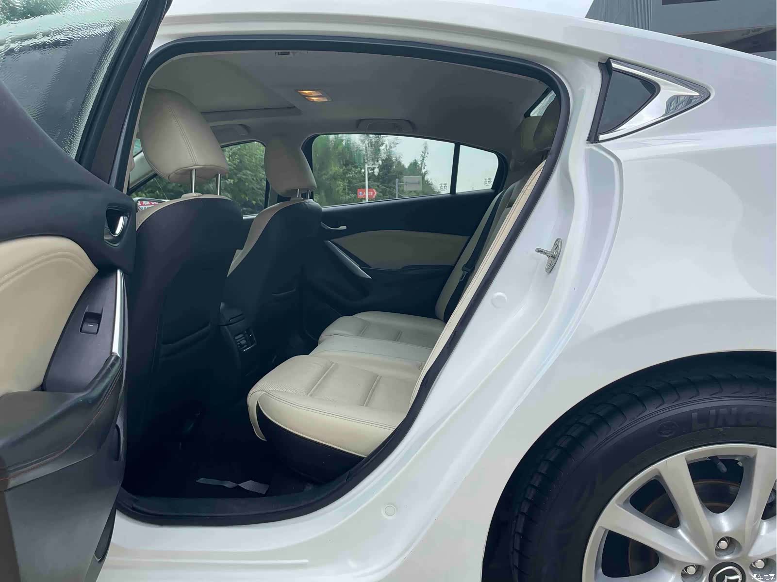 Mazda Atenza, 2015 9