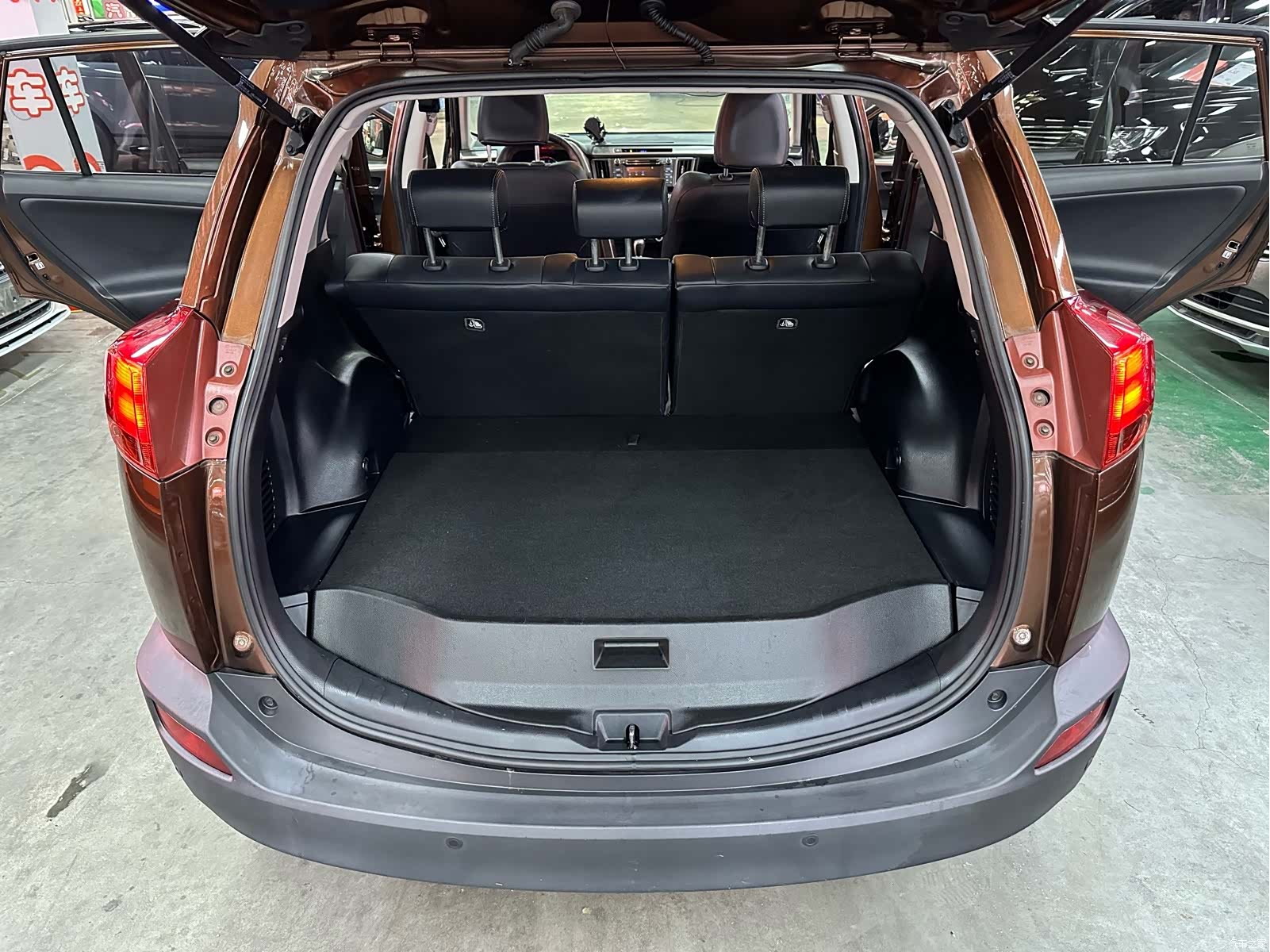 Toyota RAV4, 2015 15