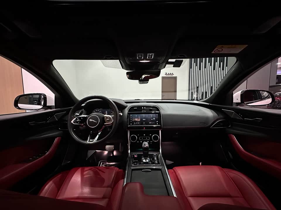 Jaguar XEL