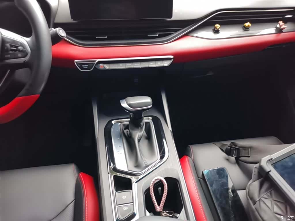 Geely Emgrand, 2022 14
