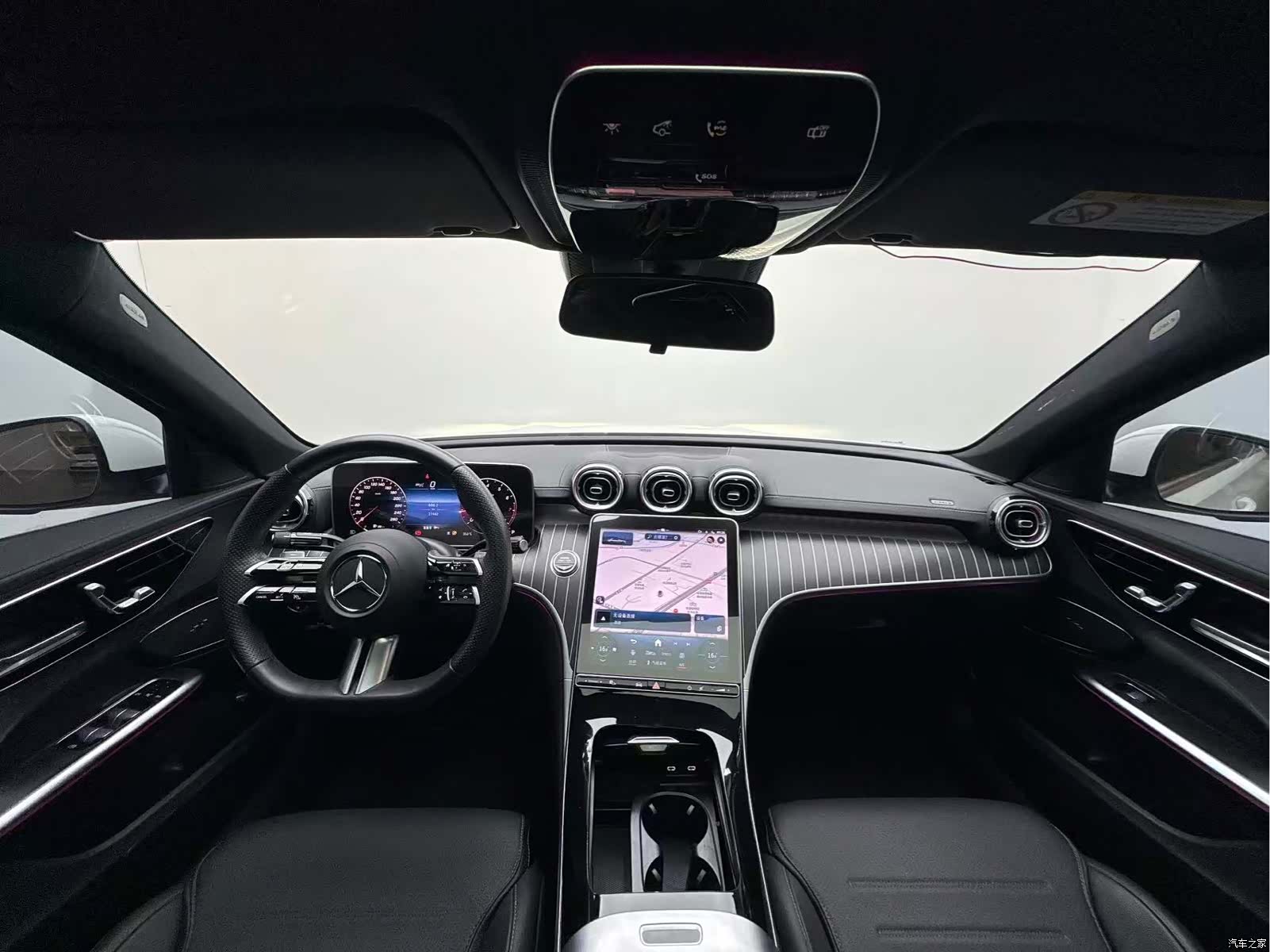 Mercedes-Benz C-Class, 2024 4