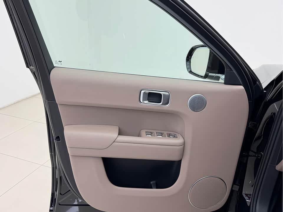 Li Auto Ideal L8