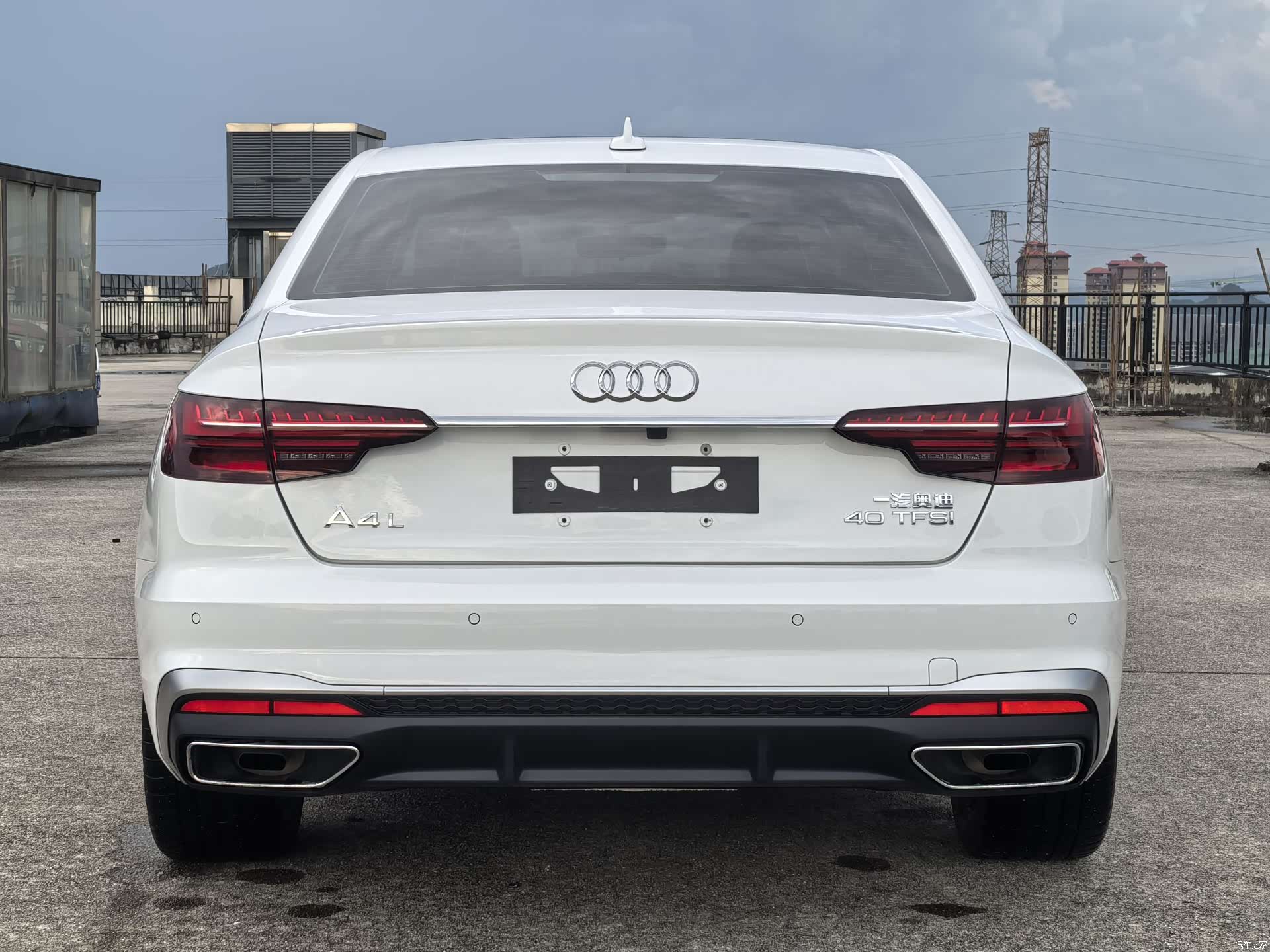 Audi A4L, 2020 все фото