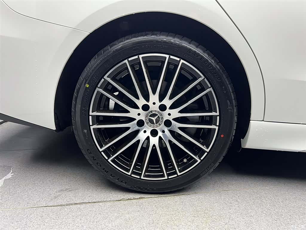 Mercedes-Benz C-Class, 2023 9
