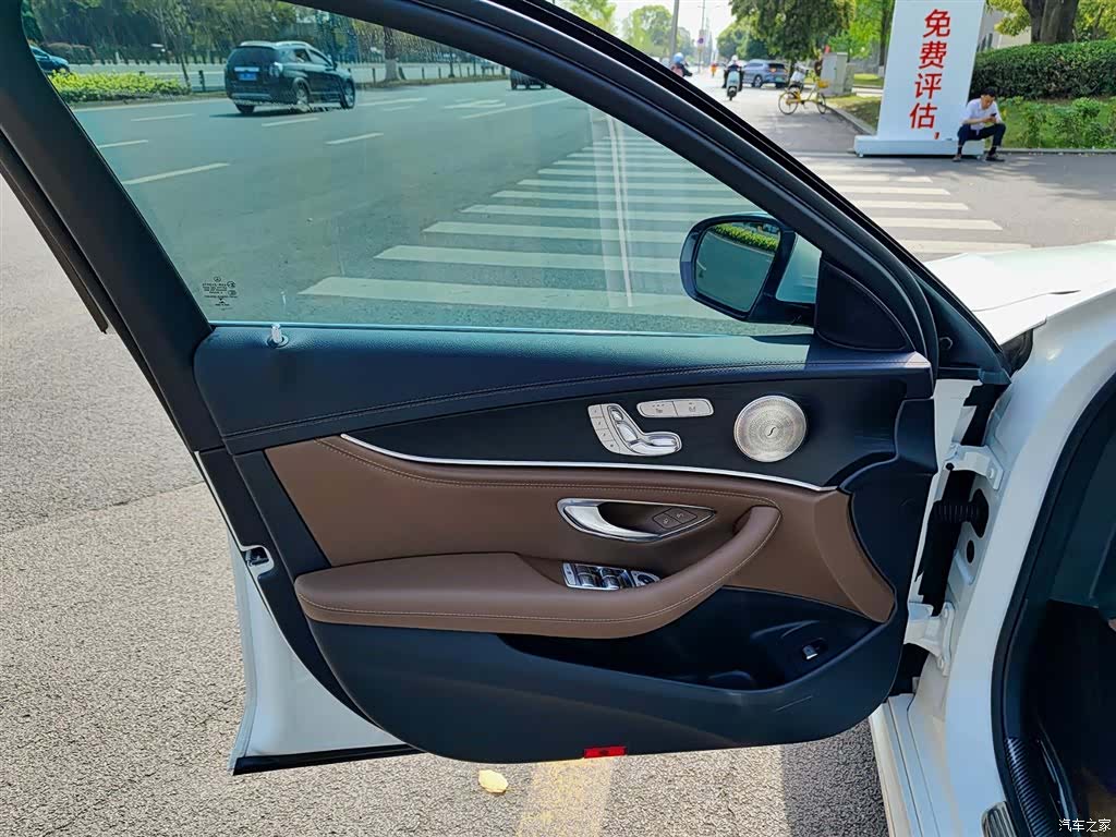 Mercedes-Benz E-Class, 2021 6