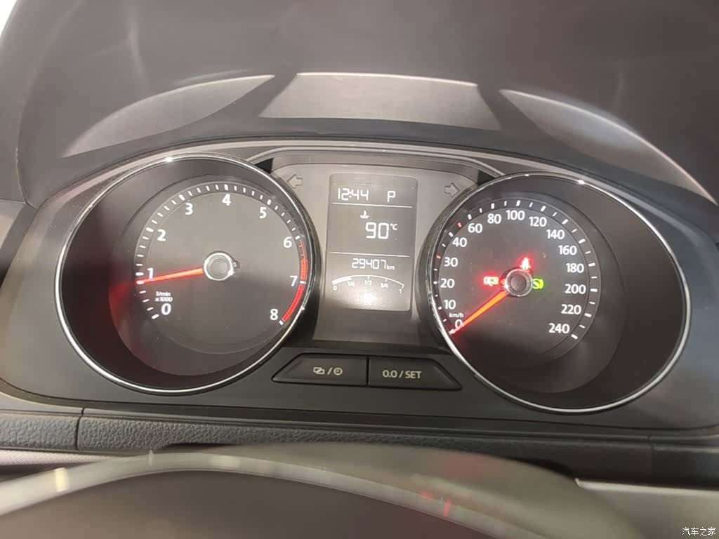 Volkswagen Lavida, 2017 12