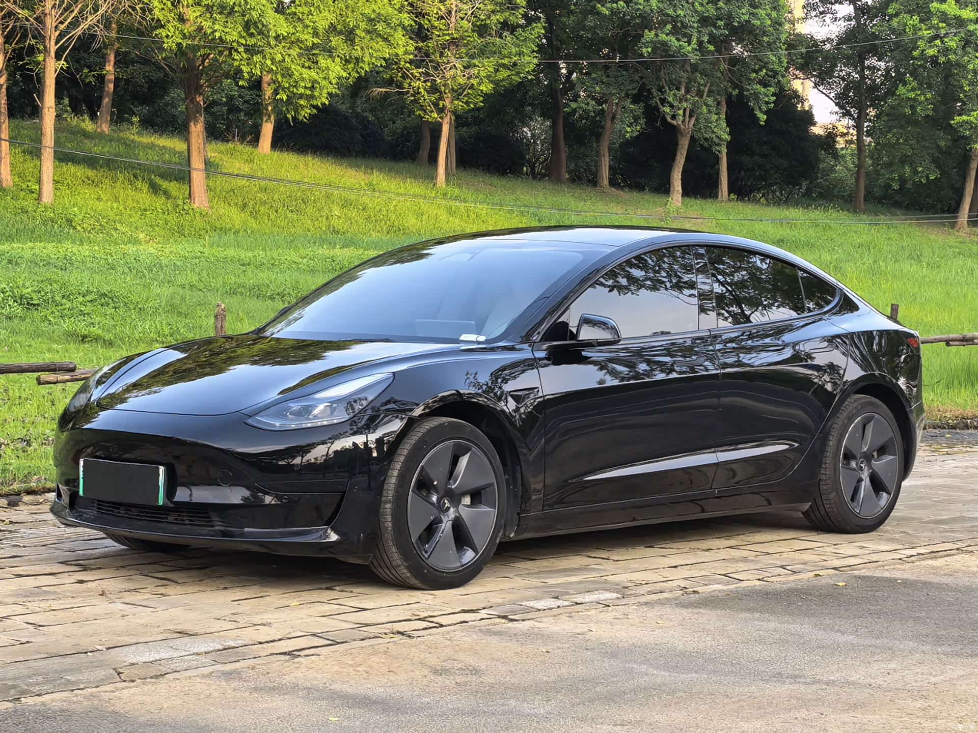 Tesla Model 3, 2022 1