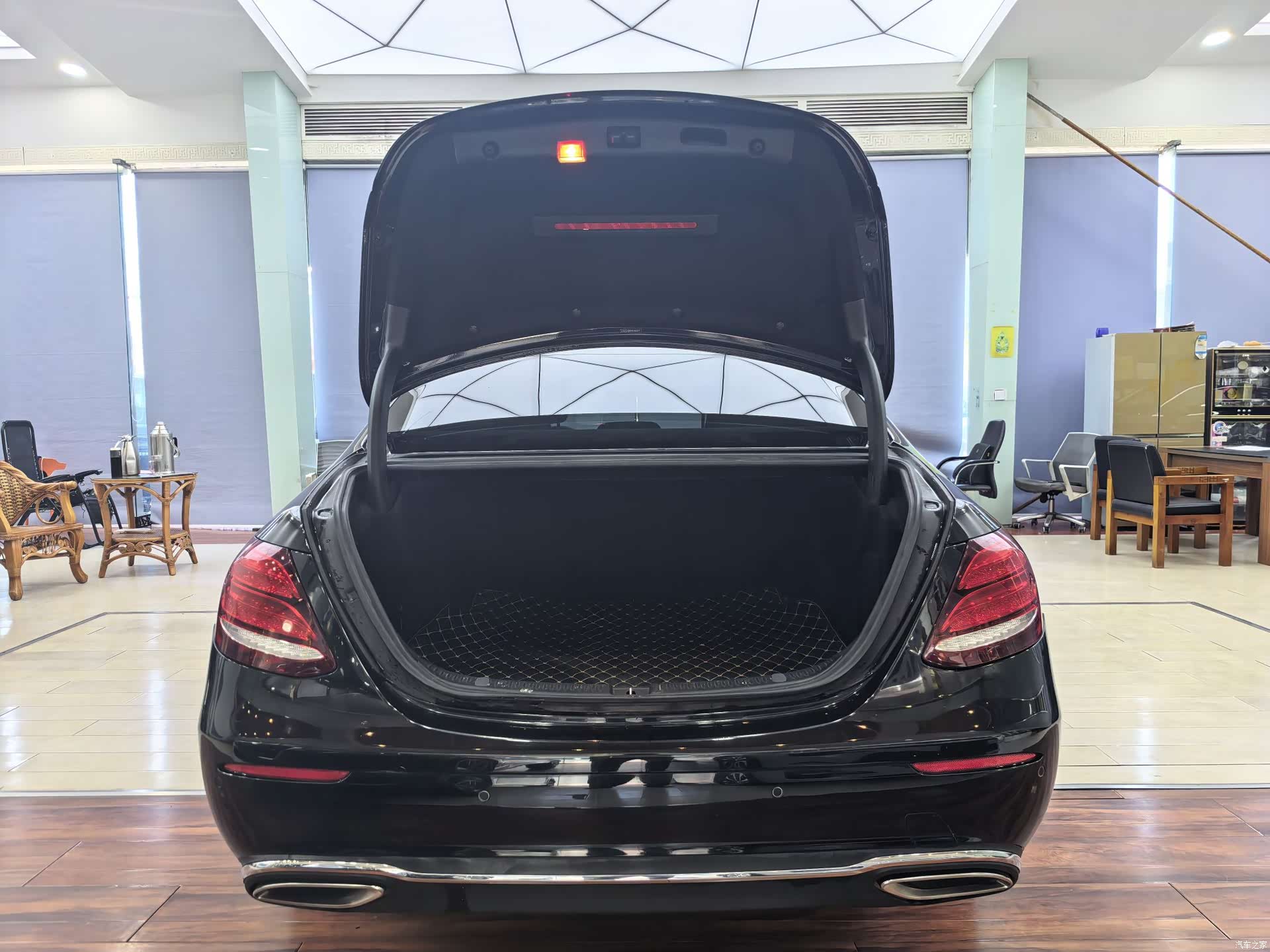 Mercedes-Benz E-Class, 2017 13