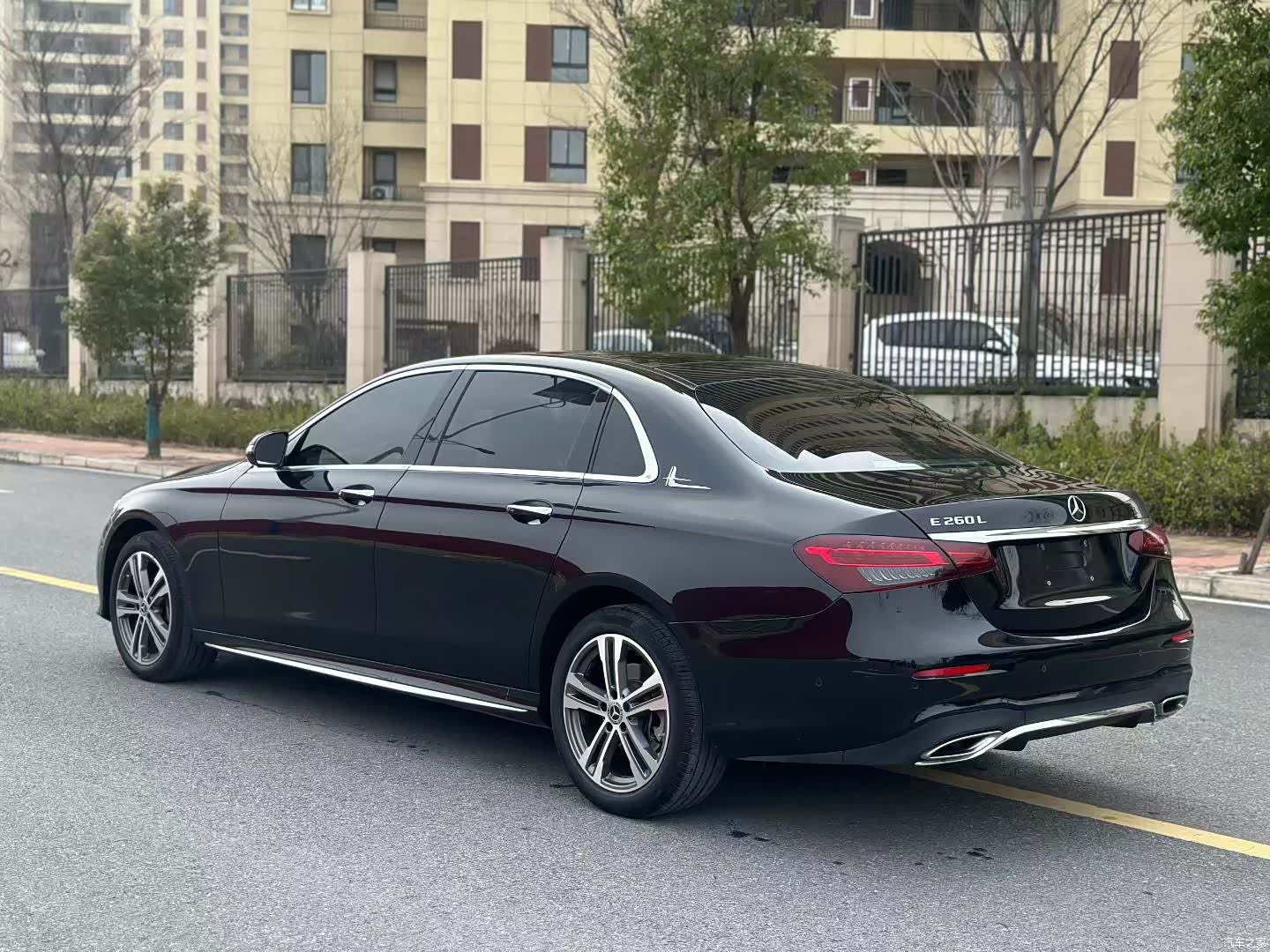 Mercedes-Benz E-Class, 2022 9