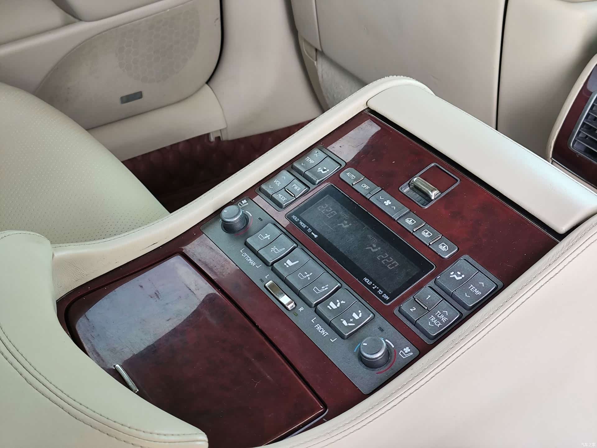 Lexus LS, 2007 52
