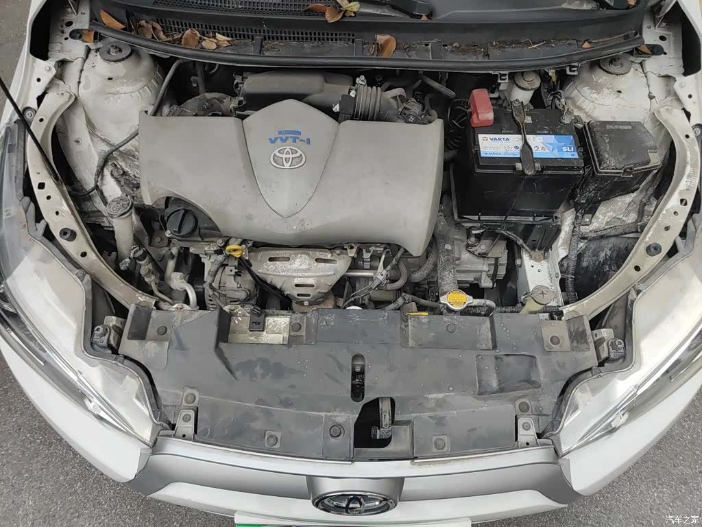 Toyota YARiS L, 2015 16