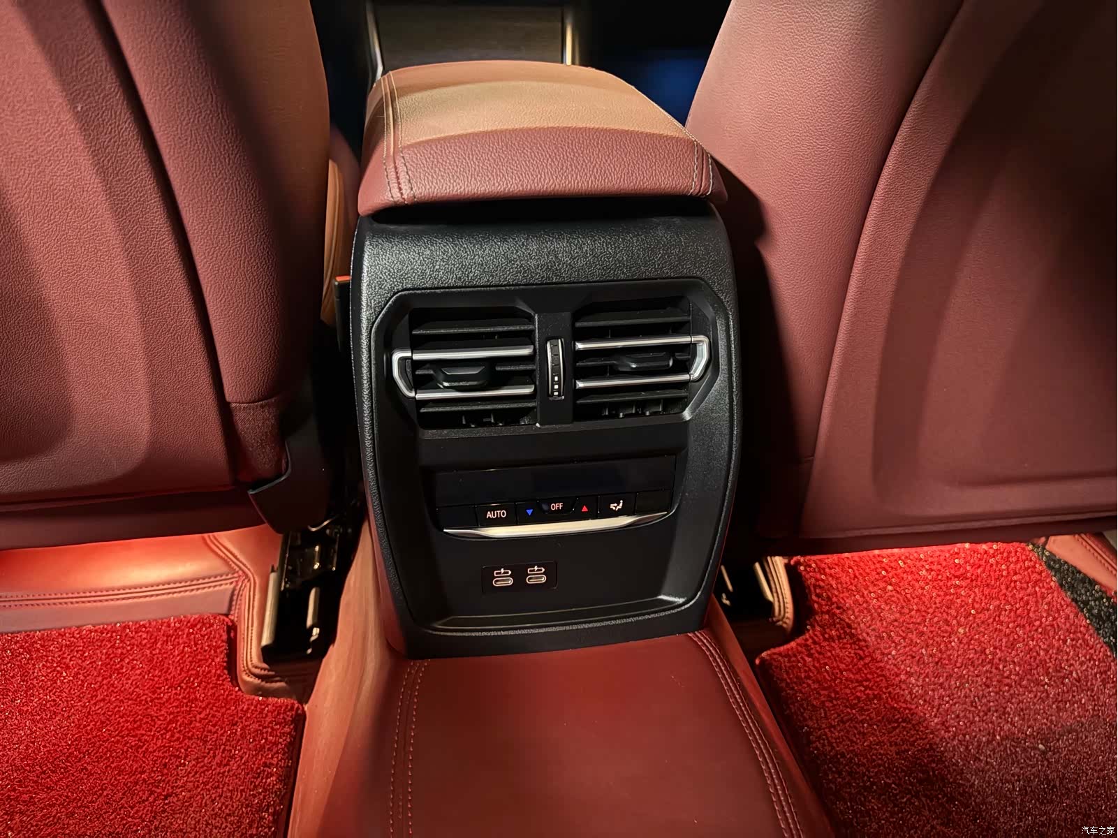 BMW 3 Series, 2024 11