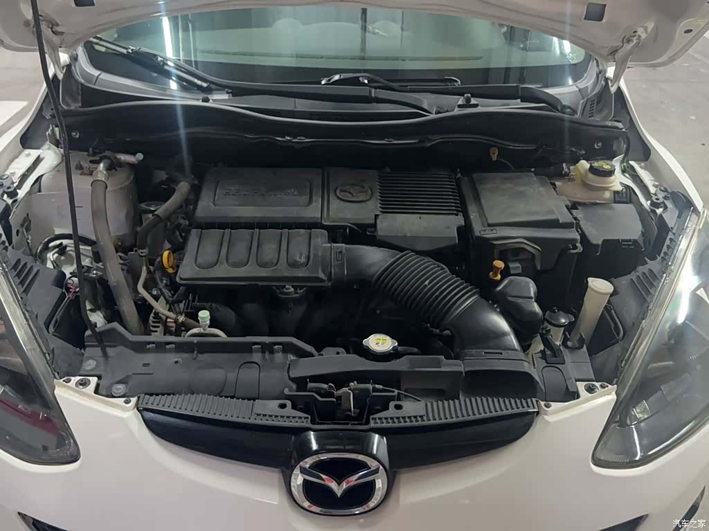 Mazda 2, 2014 18