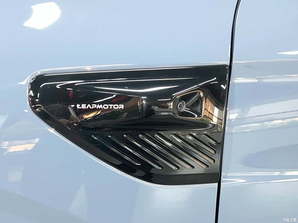 Leapmotor B10, 2025 13