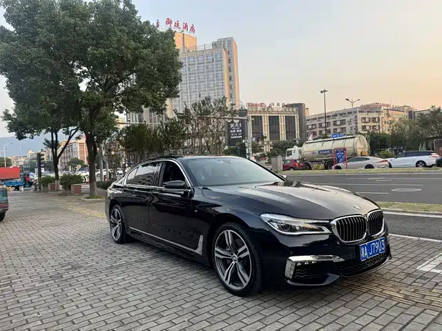 BMW 7-Series 2018 — купить из Китая под заказ