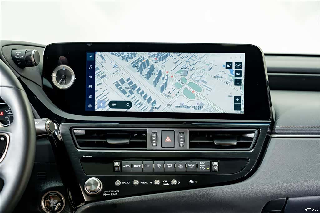 Lexus ES, 2024 13