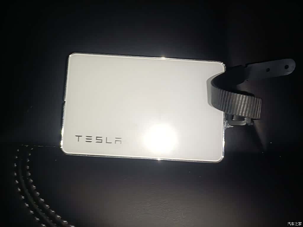 Tesla Model Y, 2024 9