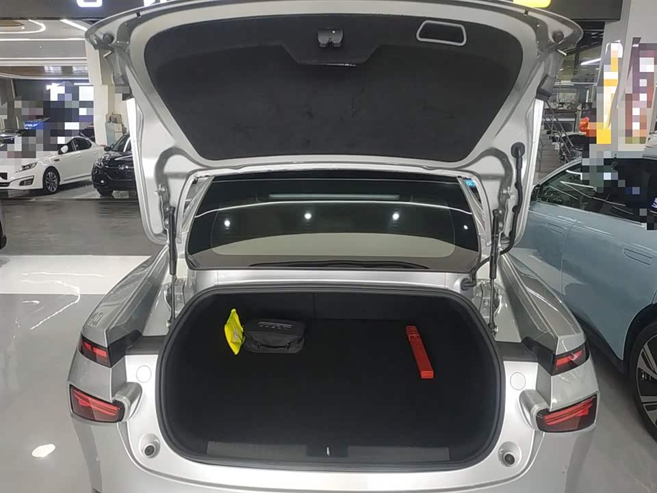 XPENG P7 XPENG P7