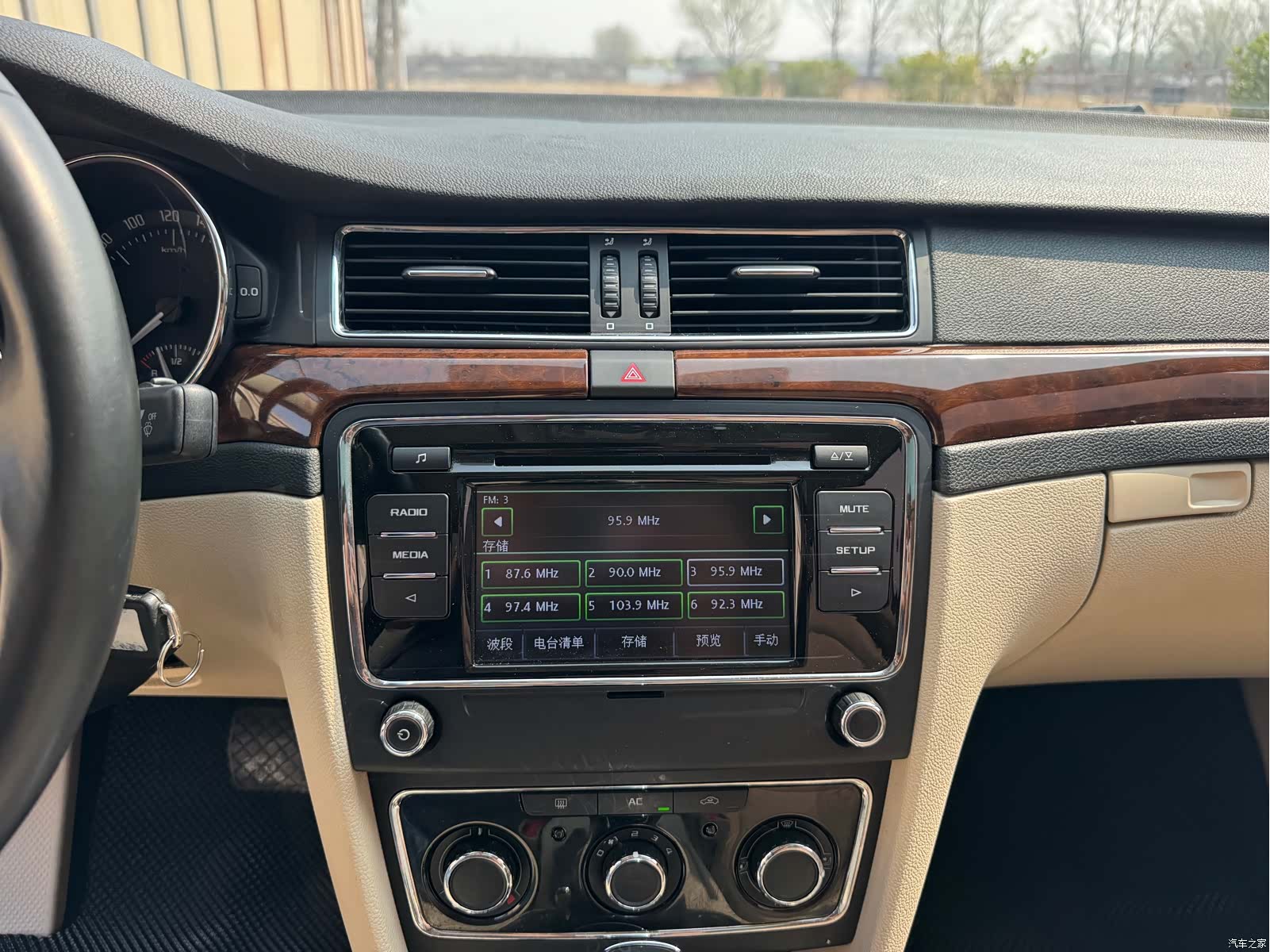 Skoda Superb, 2016 16