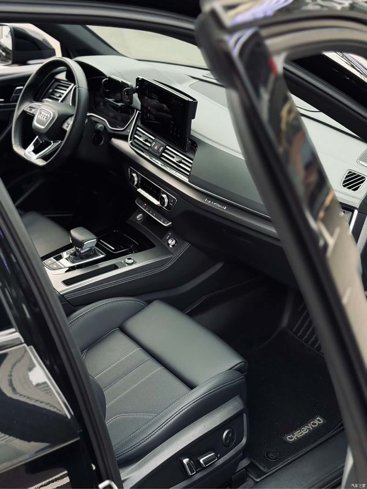 Audi Q5L, 2025 9