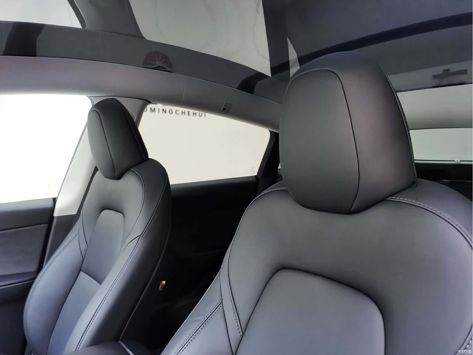 Tesla Model Y, 2023 9