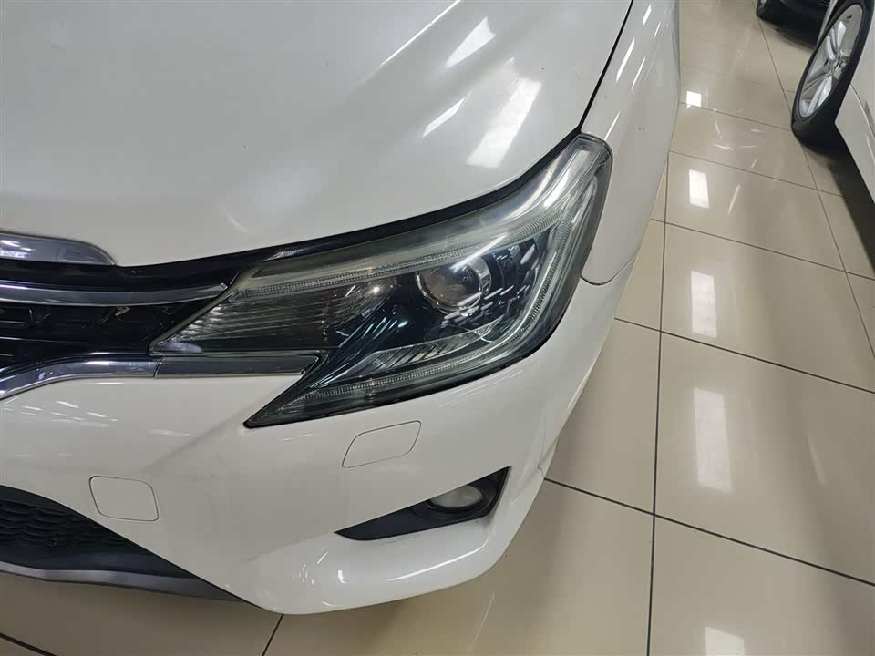 Toyota Reiz Toyota Reiz
