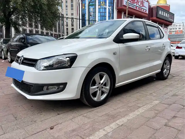 Volkswagen Polo 2012 — купить из Китая под заказ