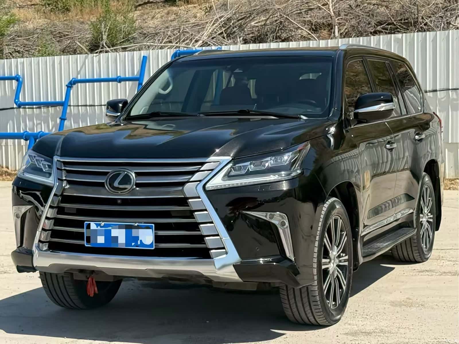 Lexus LX, 2019 1