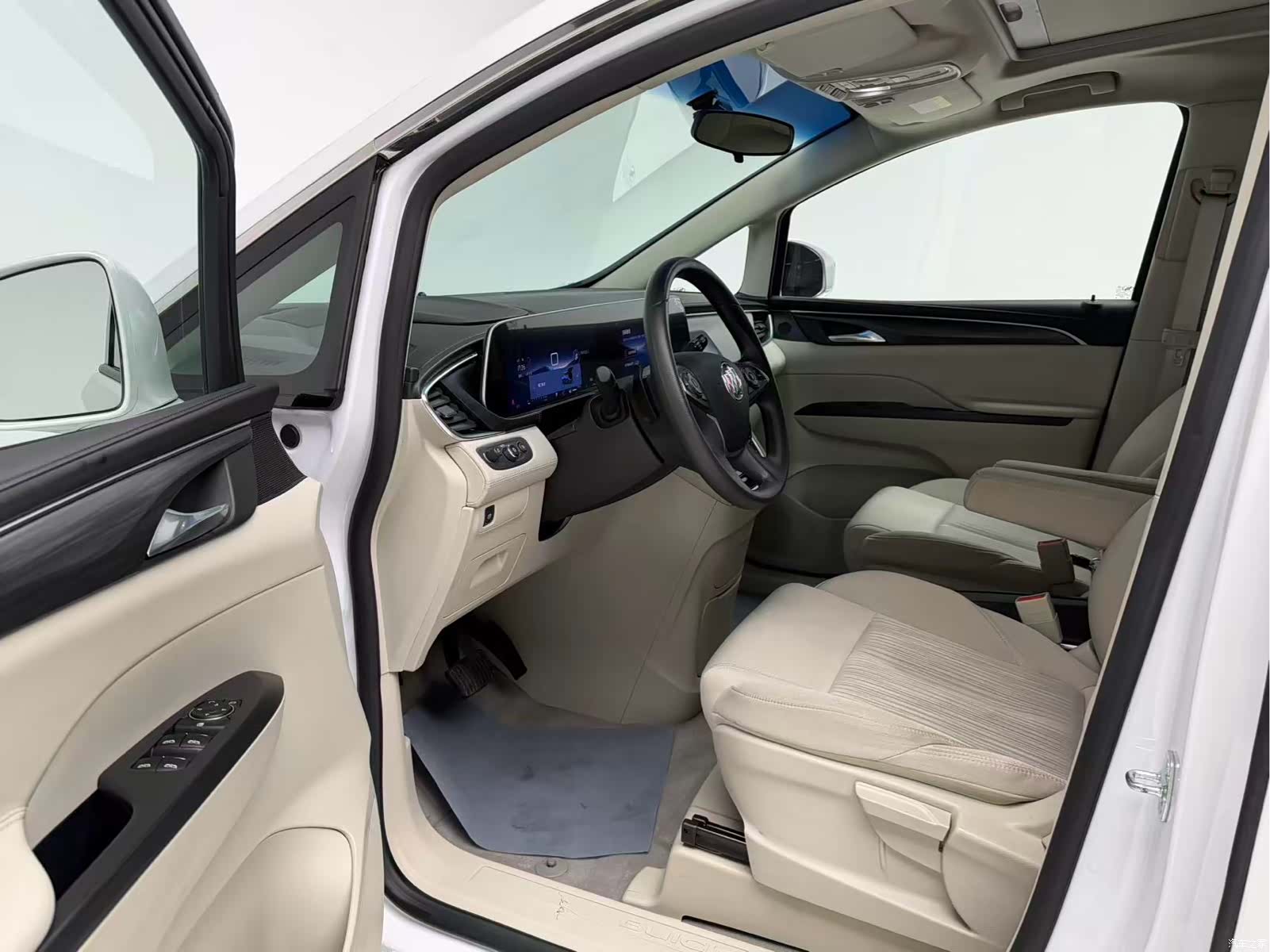 Buick GL8, 2023 11