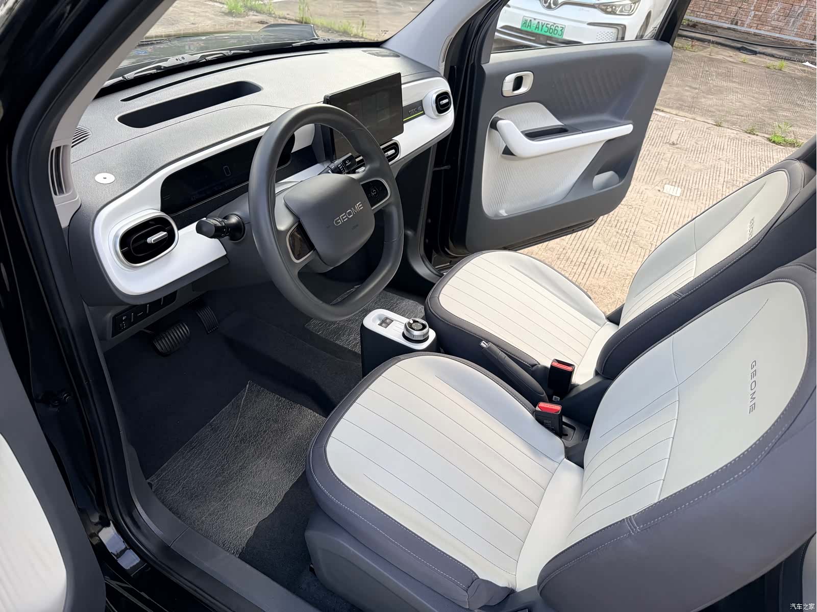 Geely Panda, 2025 18