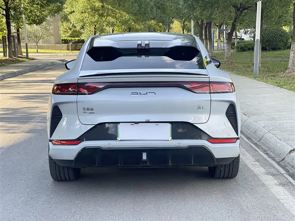 BYD Song L EV