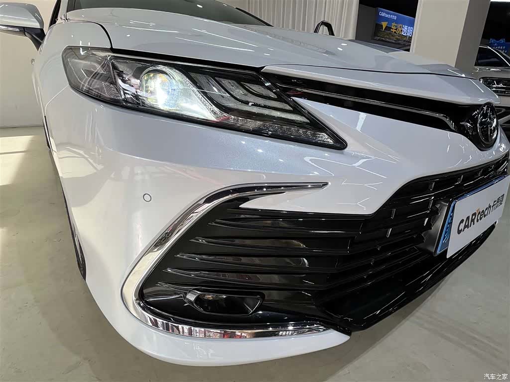 Toyota Camry, 2021 8