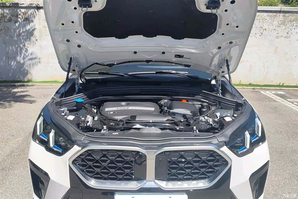 BMW X2, 2025 8