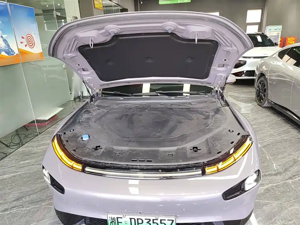 XPENG P7