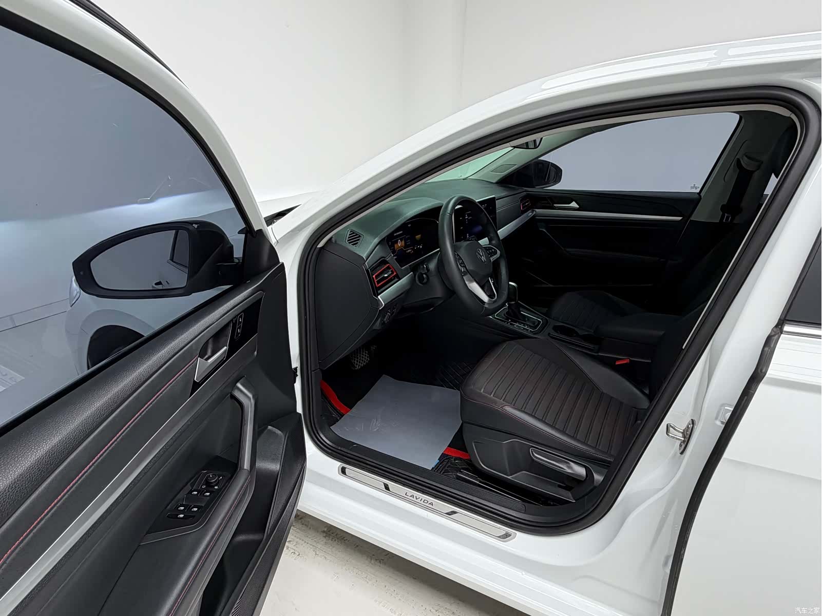 Volkswagen Lavida, 2024 13