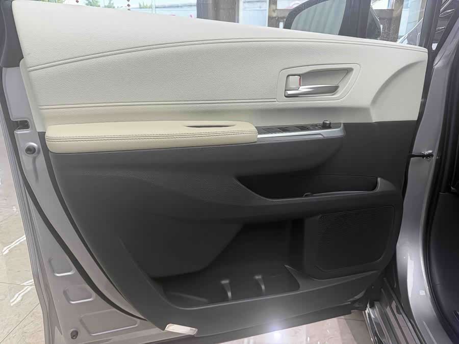 Toyota SIENNA 2023, фото 9