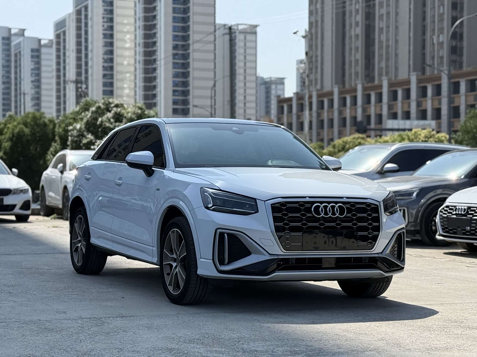 Audi Q2L, 2022 3