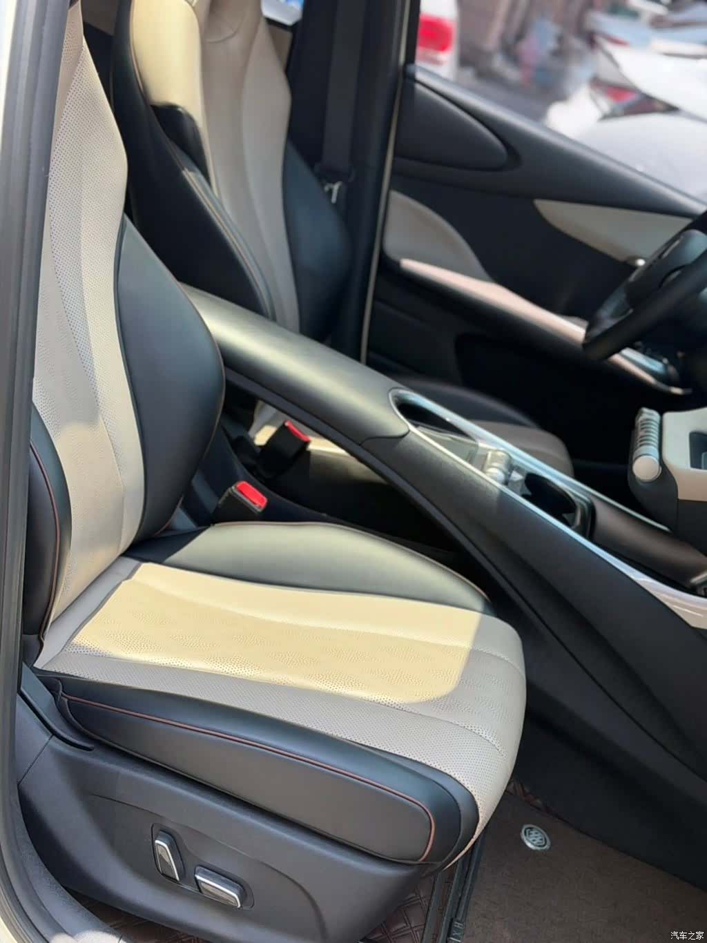 BYD Dolphin, 2023 4