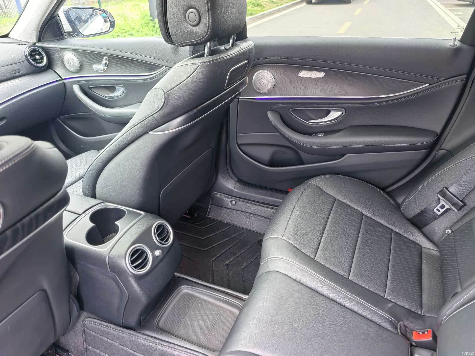 Mercedes-Benz E-Class, 2018 8