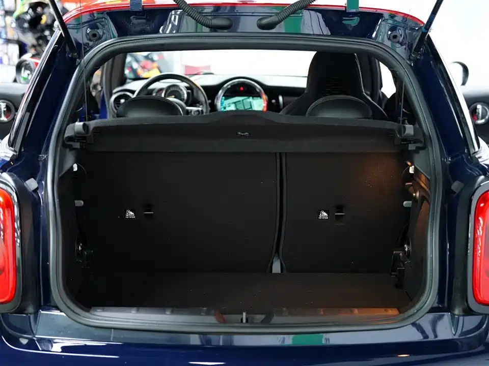 MINI JCW