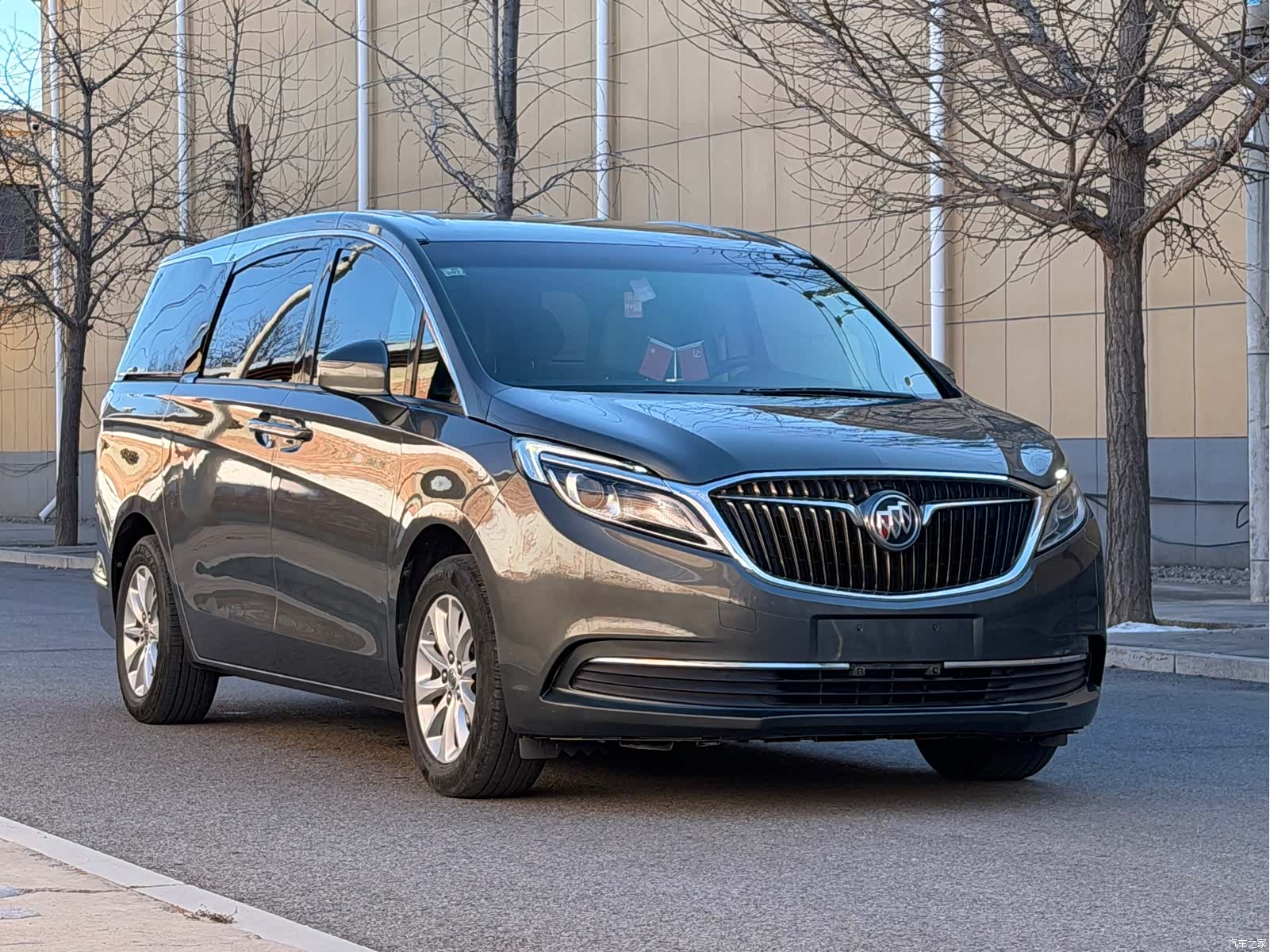 Buick GL8, 2018 3