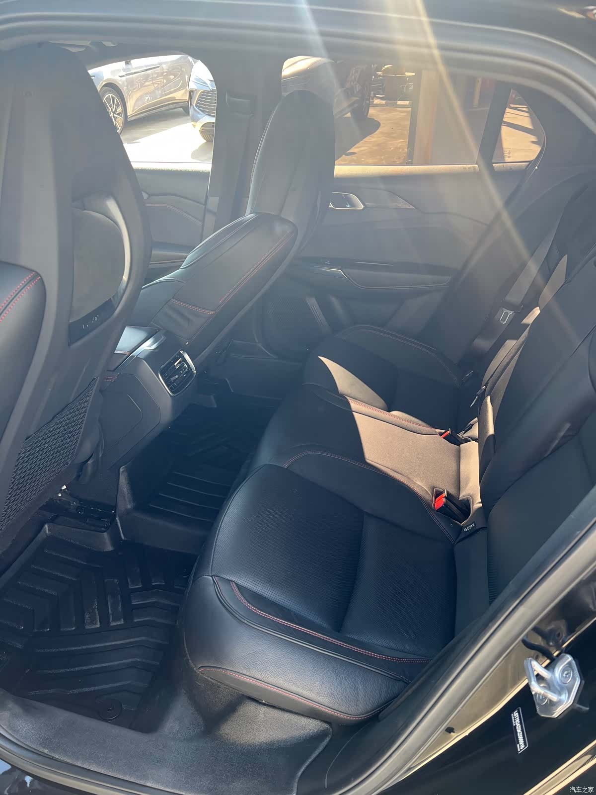Lynk & Co 01, 2019 13
