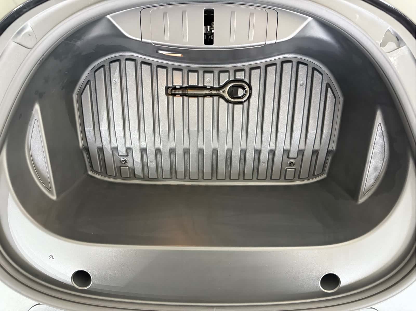 Tesla Model 3, 2022 31